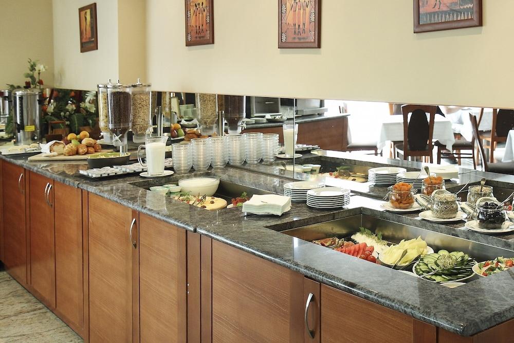 Airport Budapest 4*