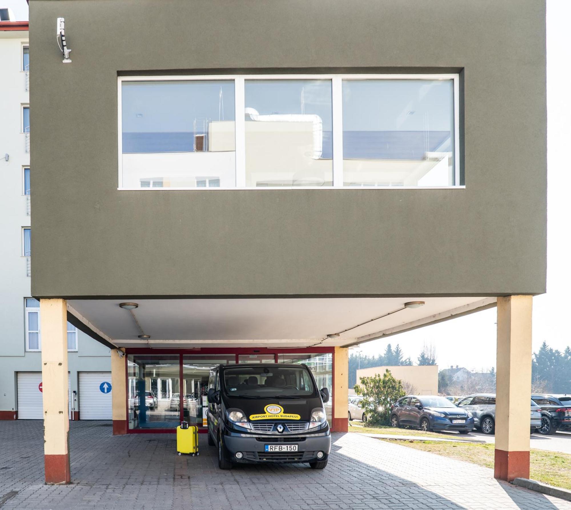Hotel Airport Budapest 4*